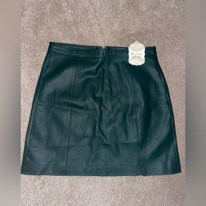 NWT Altar’d State Hunter Green Faux Leather Mini Skirt Size Large